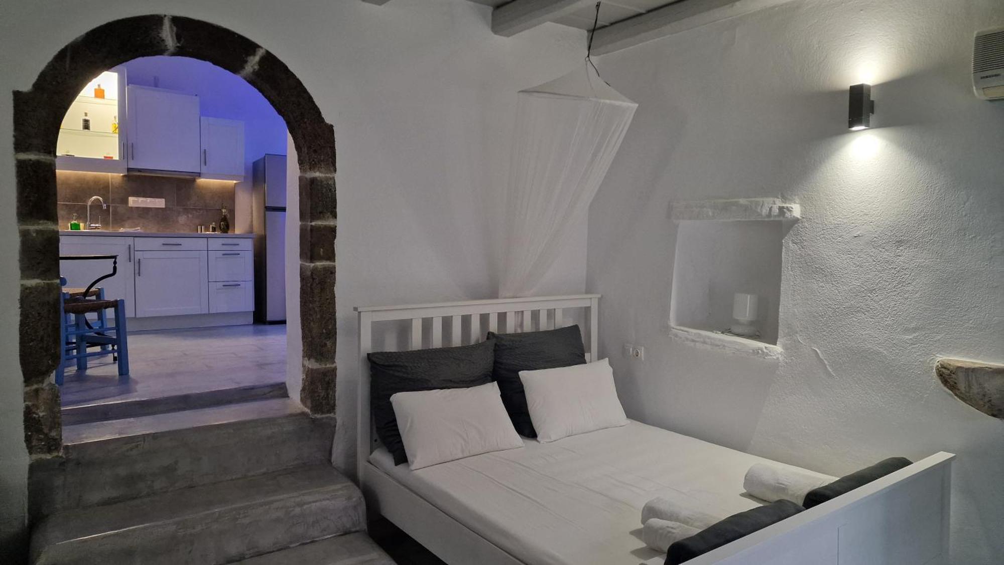 Xenonas Apartment Kamilari Phòng bức ảnh